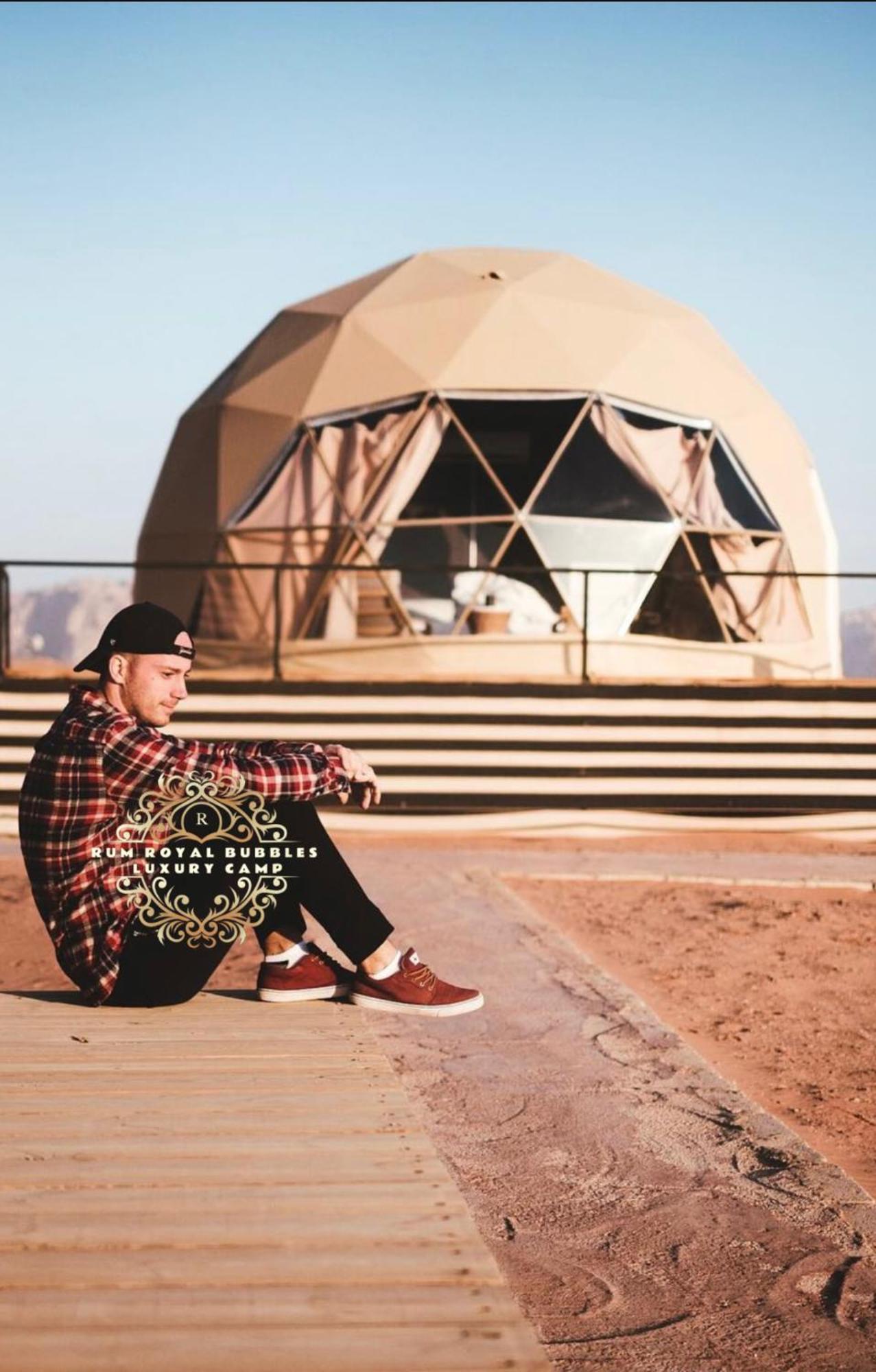 Rum Royal Bubbles Luxury Camp Lägenhet Wadi Rum Exteriör bild