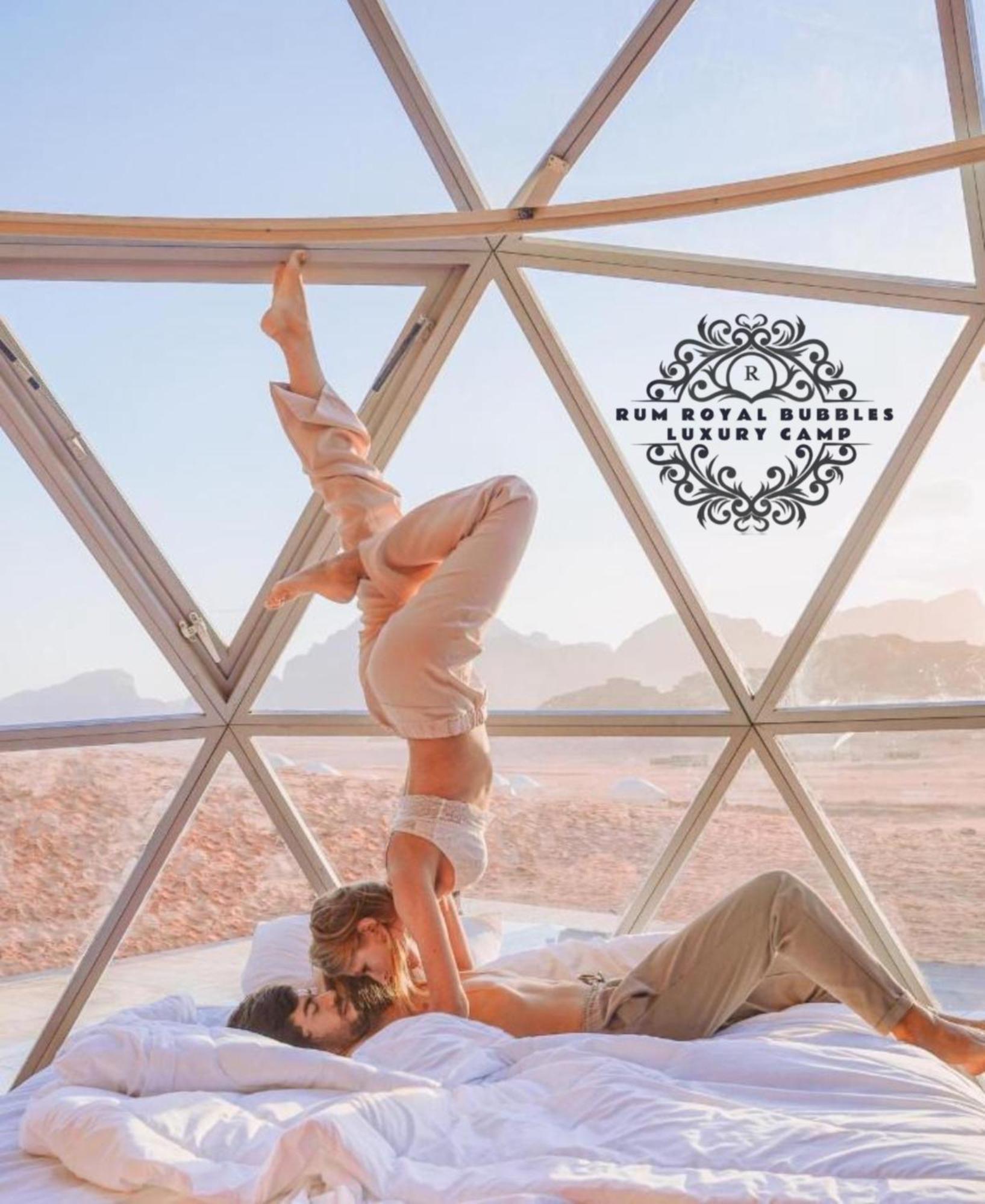 Rum Royal Bubbles Luxury Camp Lägenhet Wadi Rum Exteriör bild